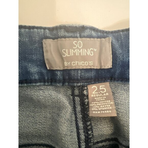 Chico's So Slimming Sz 2.5 ( US L 14) Medium Wash Straight Leg - Picture 7 of 7
